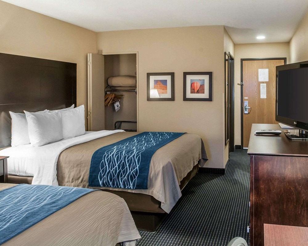 Comfort Inn Gallup 14/43