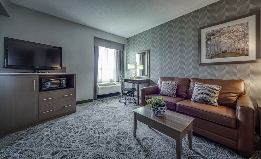 Monte Carlo Inn Markham 36/68