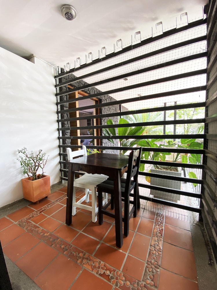 Ayenda 1224 Pixel House 43/53