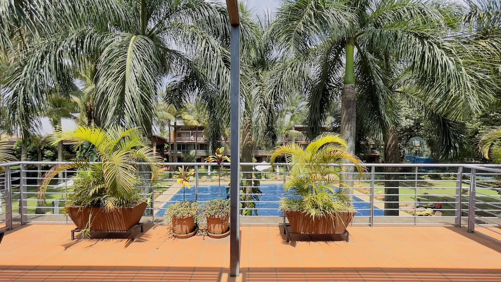Kabira Country Club 77/79