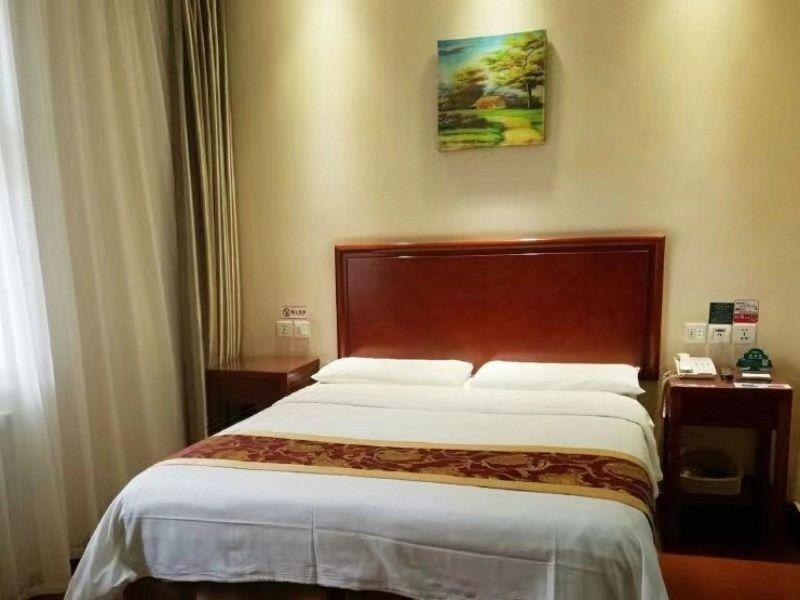 Room at Greentree INN Beijing Fengtai Yungang Road Express, BEIJING