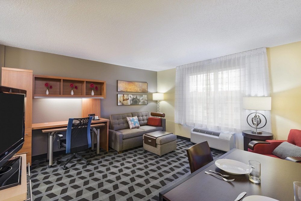 Towneplace Suites By Marriott Pensacola 30/52
