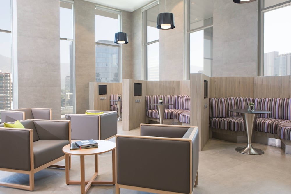 Courtyard Santiago Las Condes 40/55