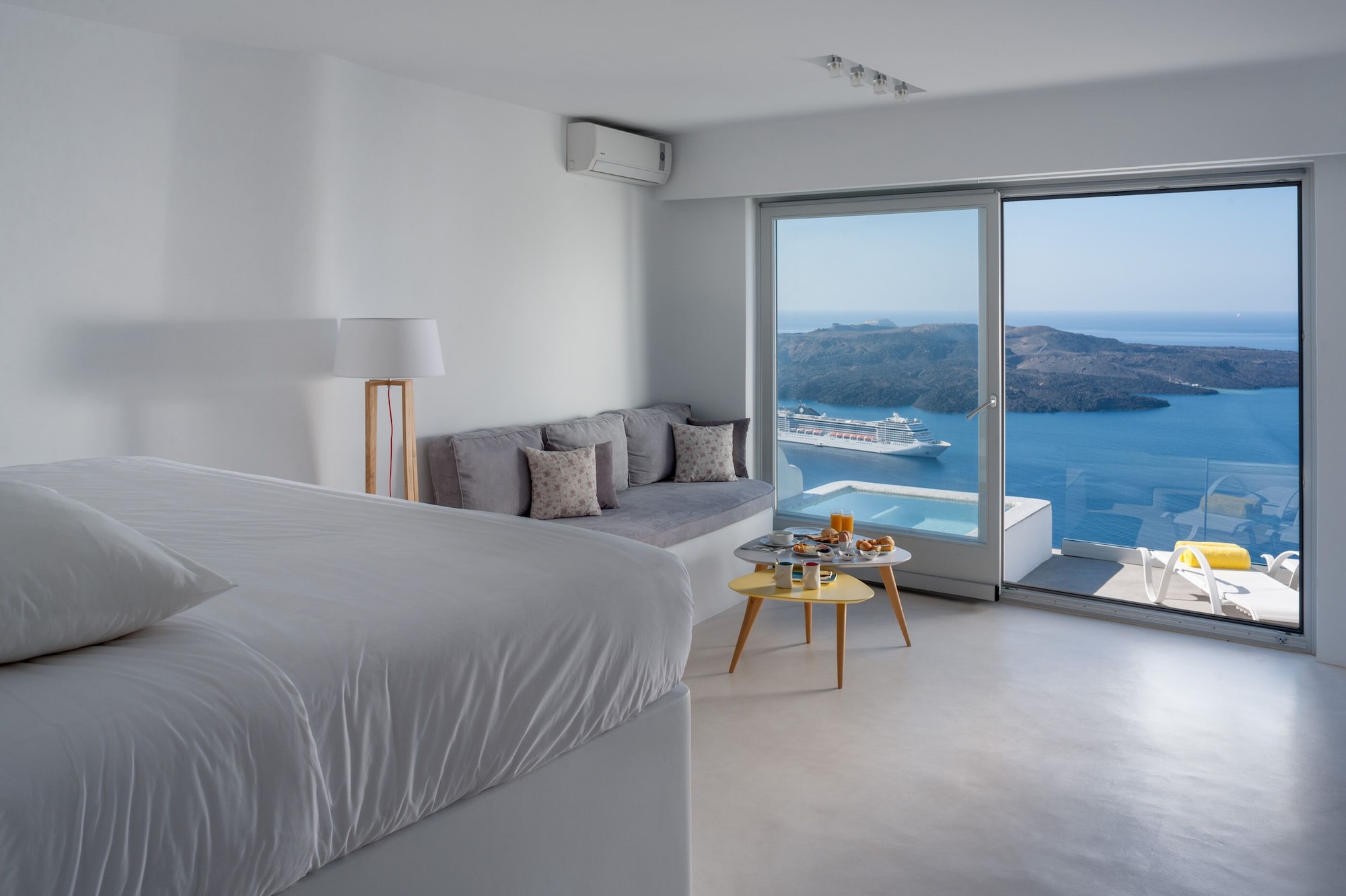 Suite, King Bed, Partial Sea View, Outdoor Jetted Tub, Hot Tub