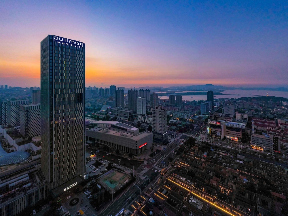 Pullman Yantai Center 45/50