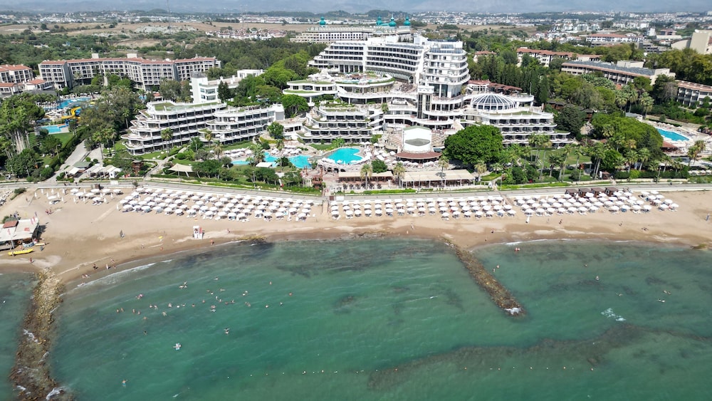Sunrise Queen Resort 40/50
