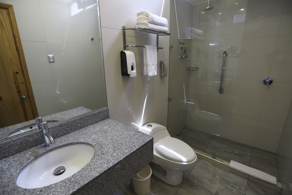 CASA ANDINA STANDARD CHINCHA 69/69