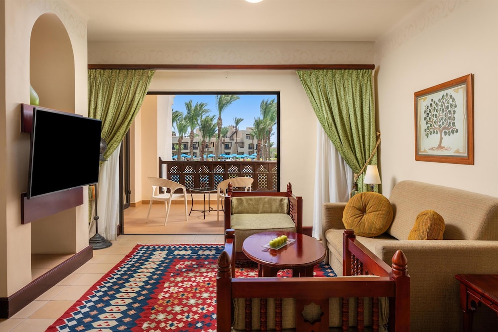 Pickalbatros Oasis Port Ghalib 56/77