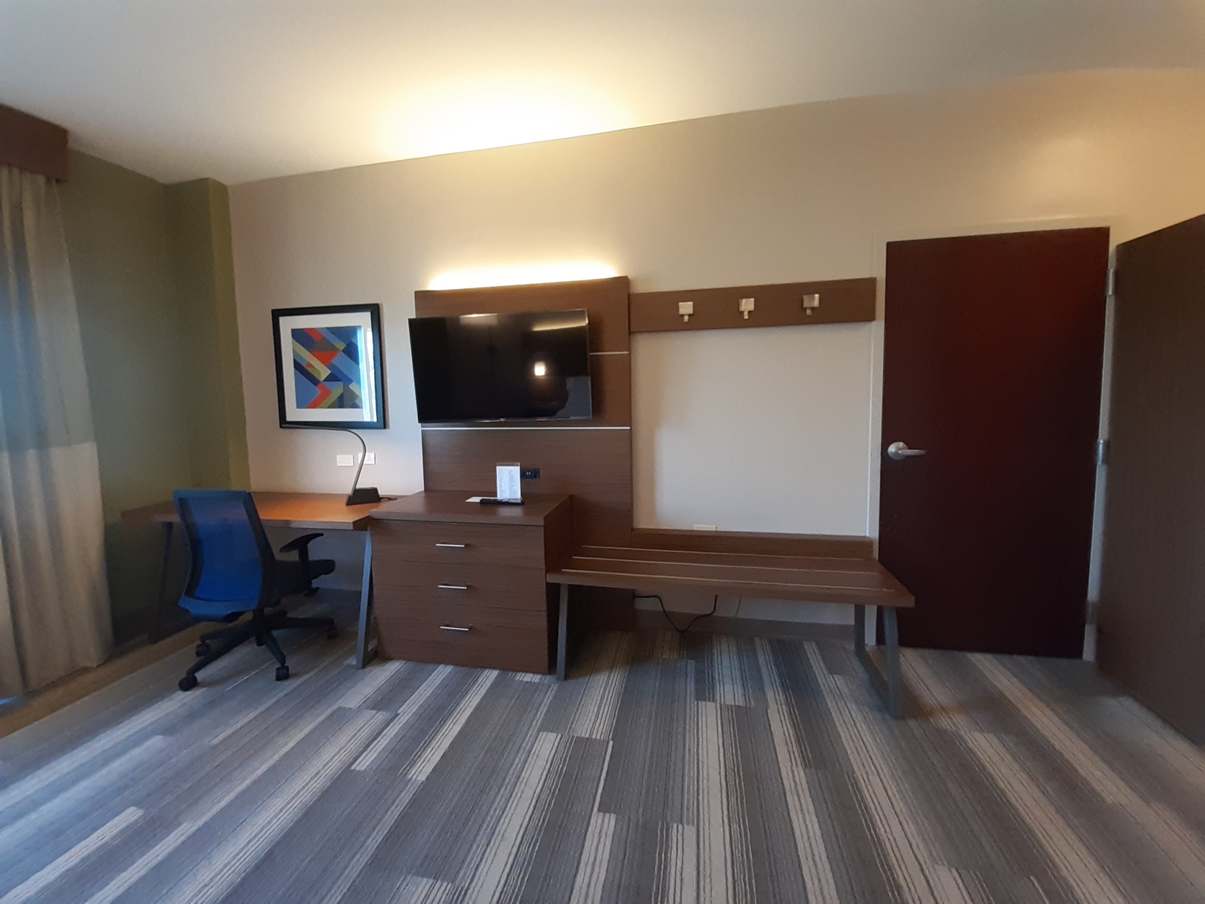 Holiday Inn Express Hotel and Suites Trincity Trinidad Airport 25/34