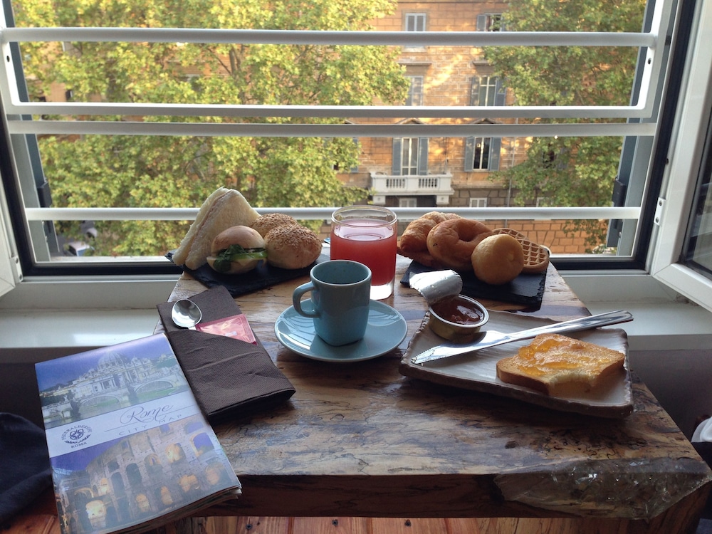 Room Inn Rome 25/32