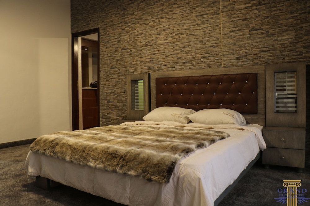 DELUXE, SUITE, SEA VIEW