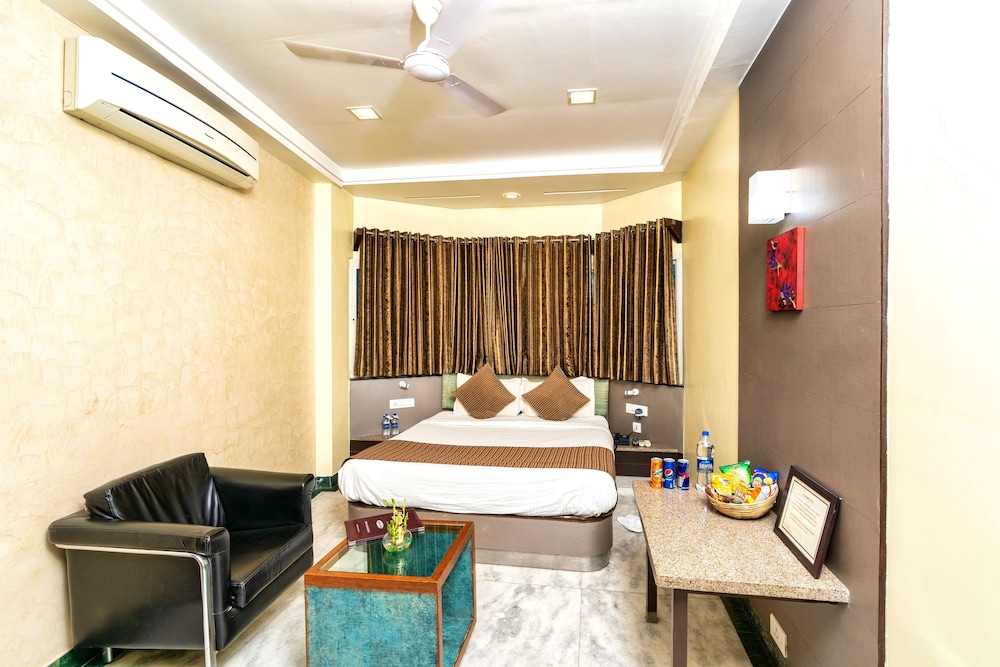 HOTEL DAYAL 33/41