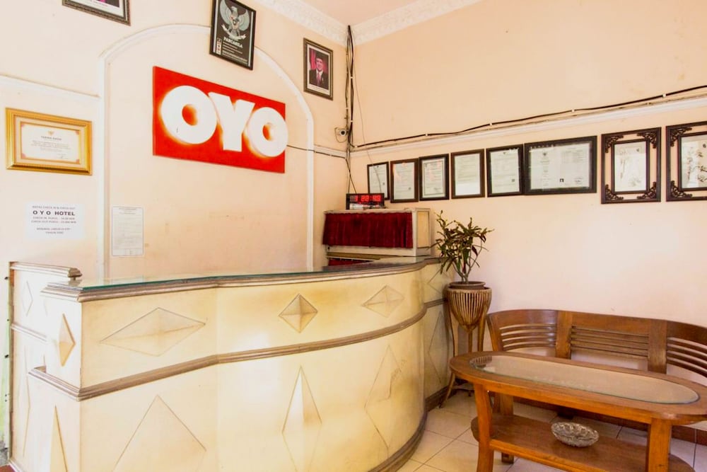 OYO 3024 Hotel Kebon Manis 3/15