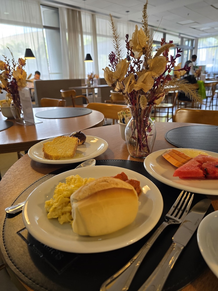 Comfort Hotel Sao Caetano 30/50