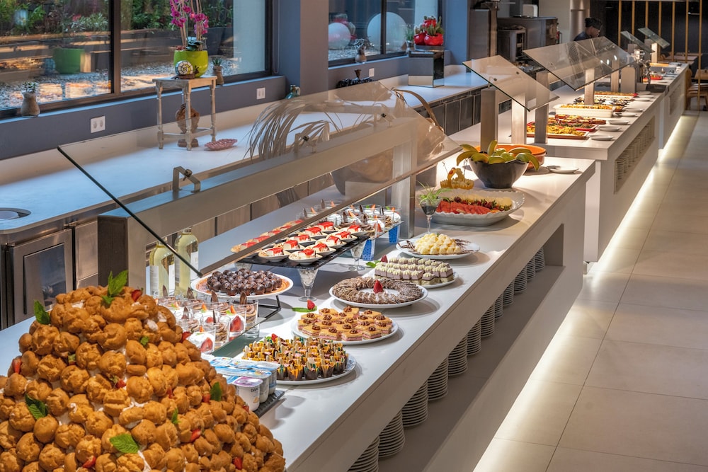 Caprici Beach Hotel & Spa 19/44