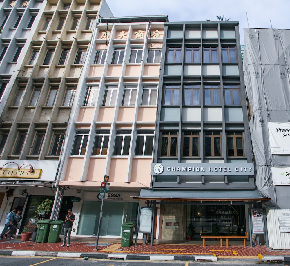 CHAMPION HOTEL CITY 3/50
