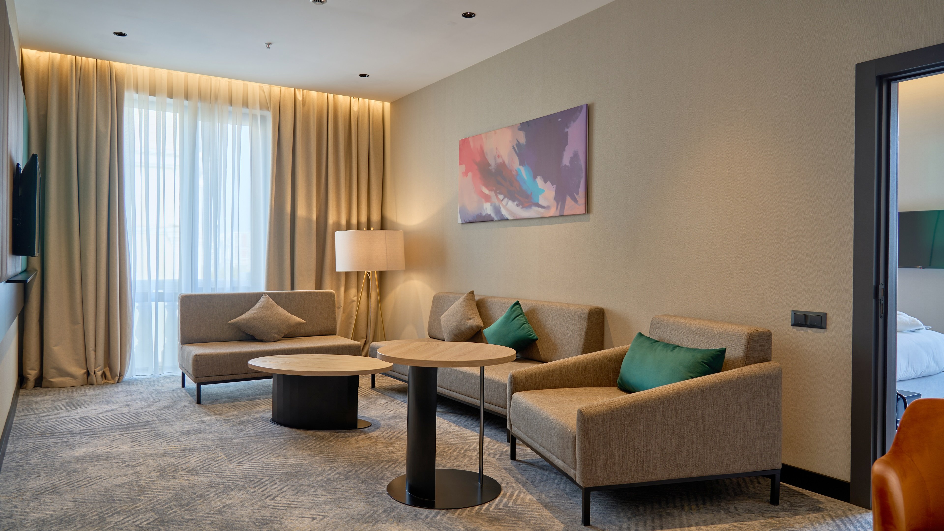 Holiday Inn Tashkent City 28/50