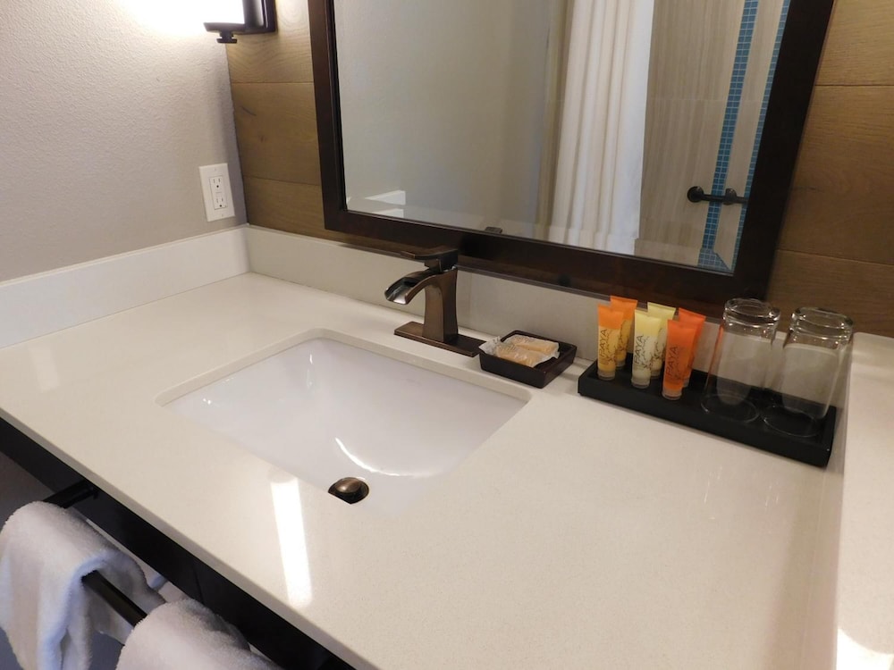 Wave Street Inn 13/41