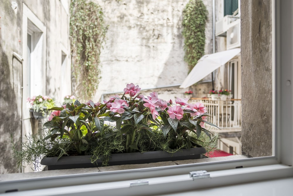 Centro Di Centri Rooms 4/77