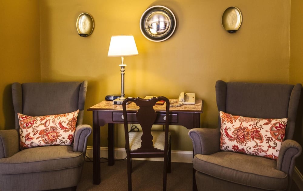 University Inn At Emory 26/34