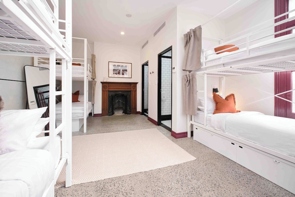 Private, Female Dorm, 8 Beds, 8 Bunk Beds