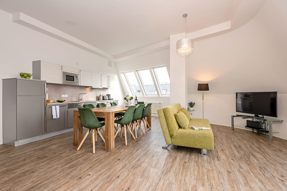 Apartments Rosenthal Residence 46/75