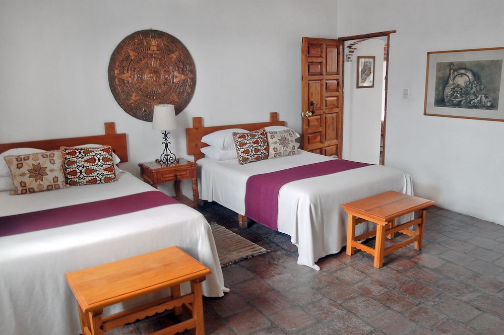 Hotel Los Arcos 36/65