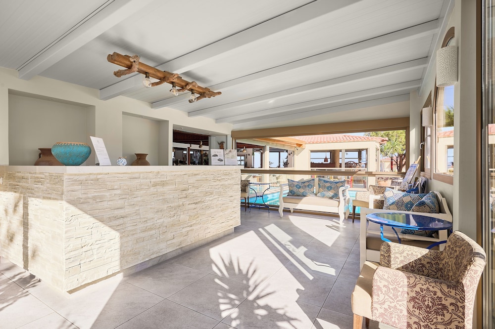 Spiros Soula Hotel 11/84