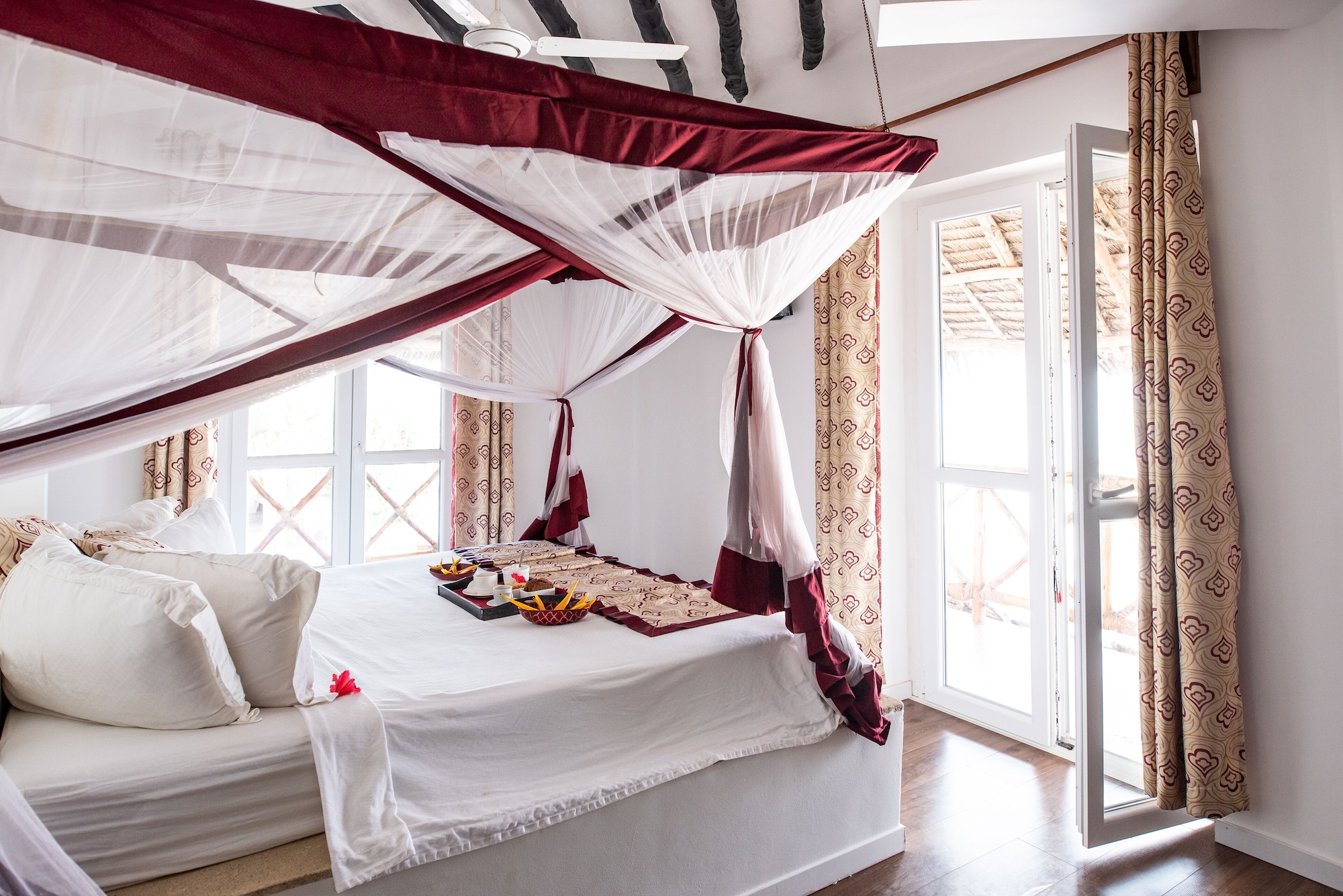 SEA VIEW ROOM