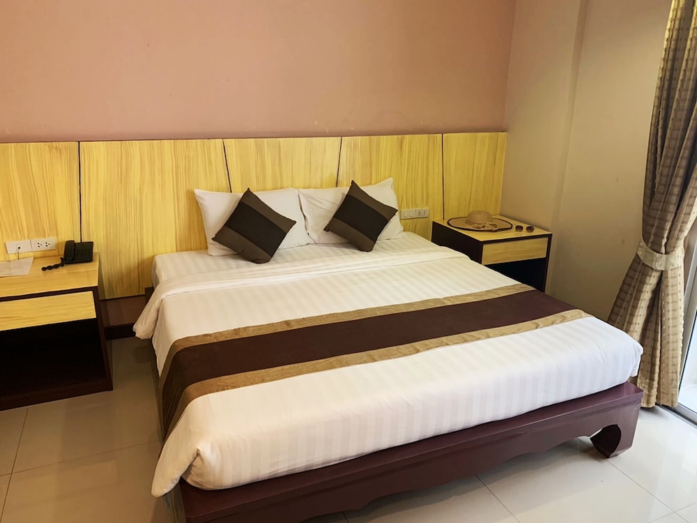 MALIN PATONG HOTEL 16/58
