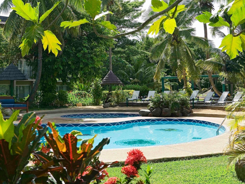 Mercure Nadi 44/48