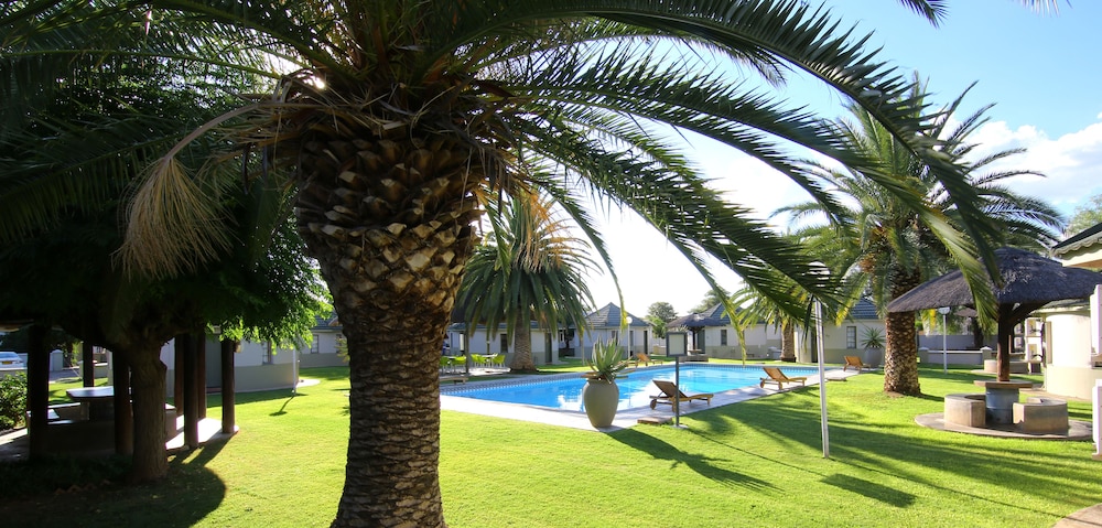 Kalahari Arms Hotel 63/69