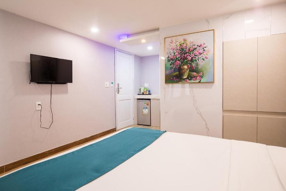 Manchester Hotel & Apartment 33/41