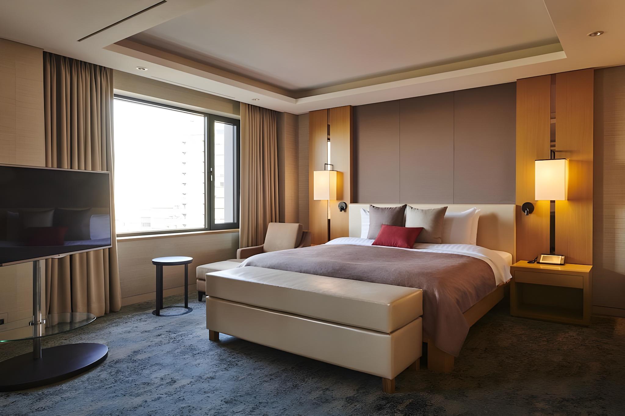 Studio, Suite, Queen Bed, Pool Access