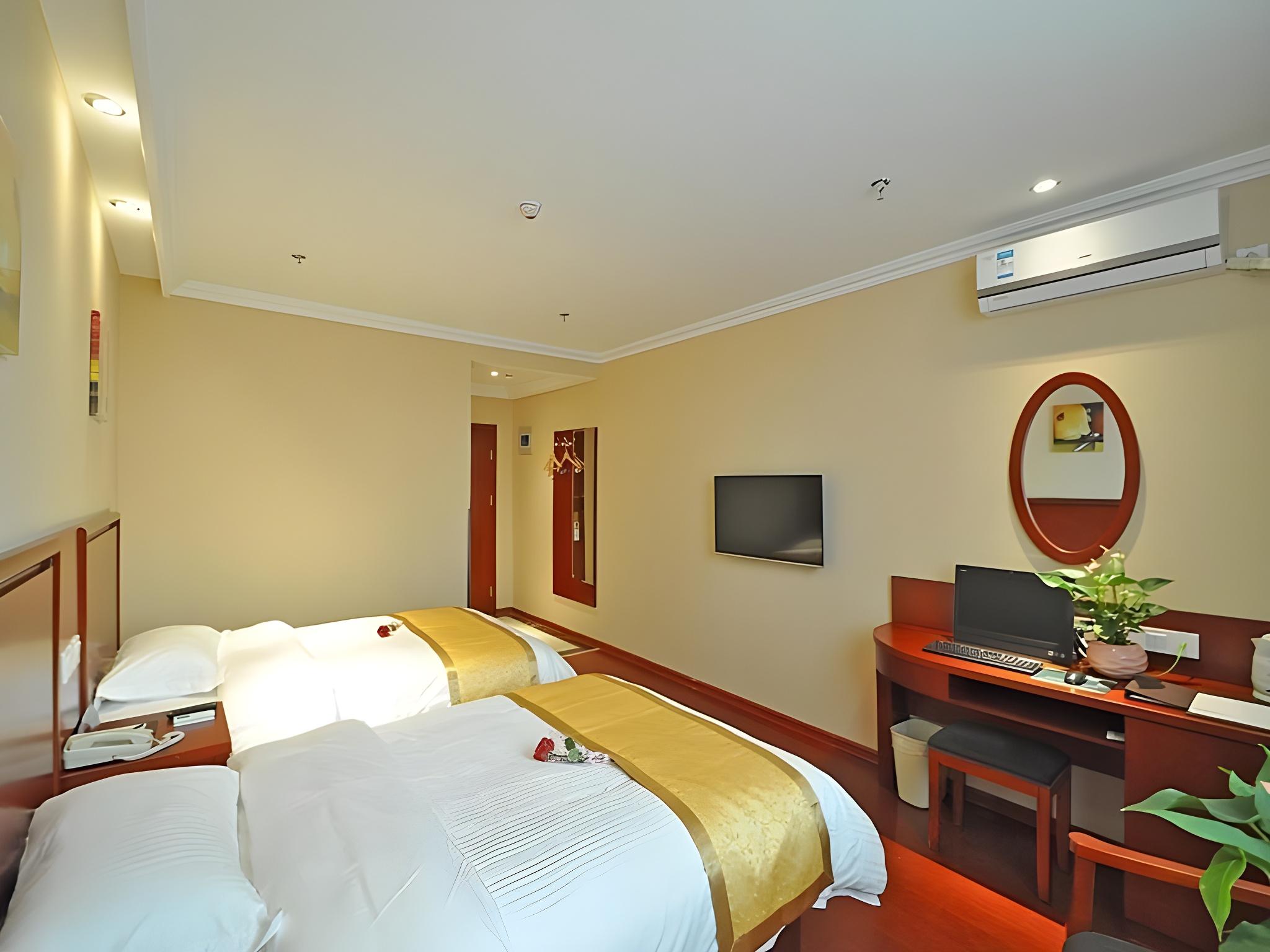 BUSINESS, TWIN BEDS