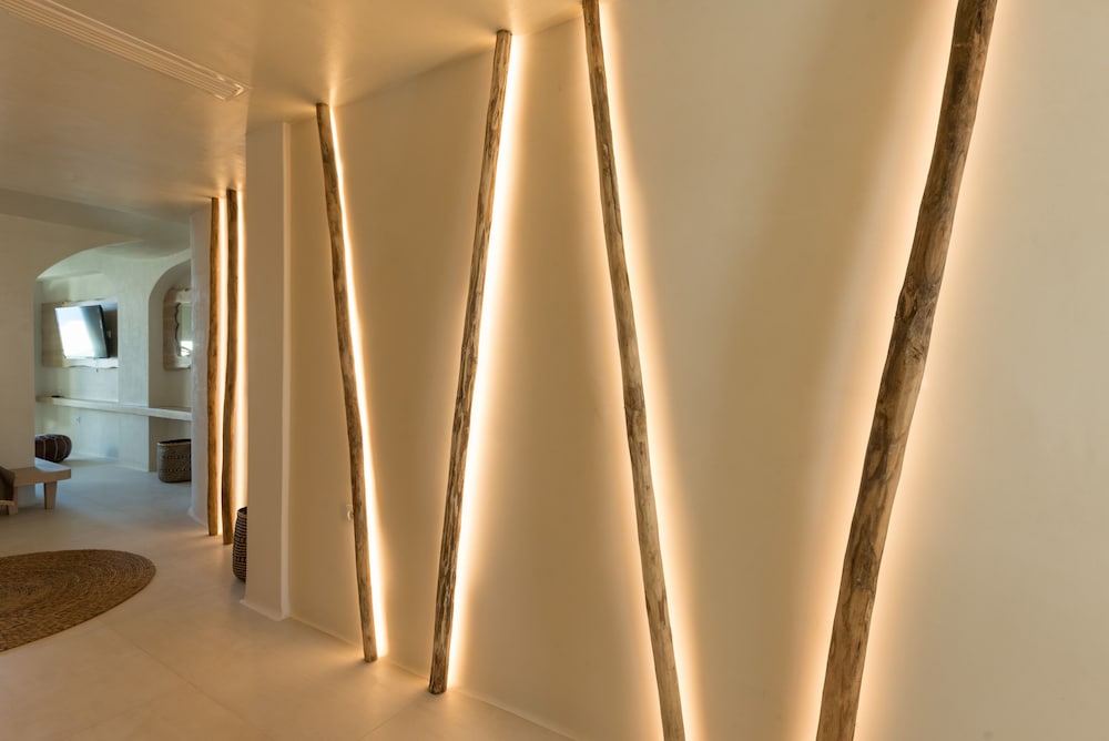 Divelia East Suites 48/48