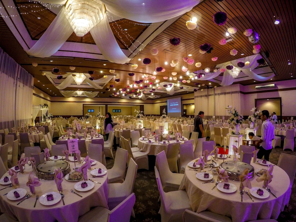 Palm Beach Resort Spa 54/76
