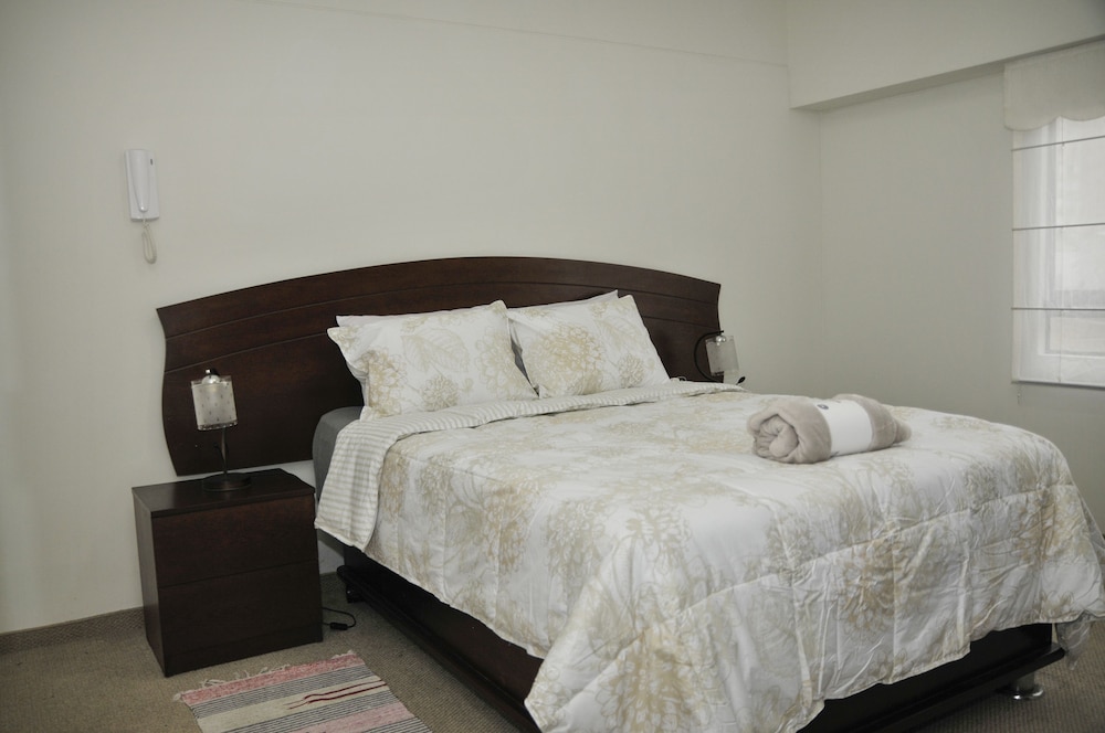 Lux Miraflores Apartments Tripoli 24/42