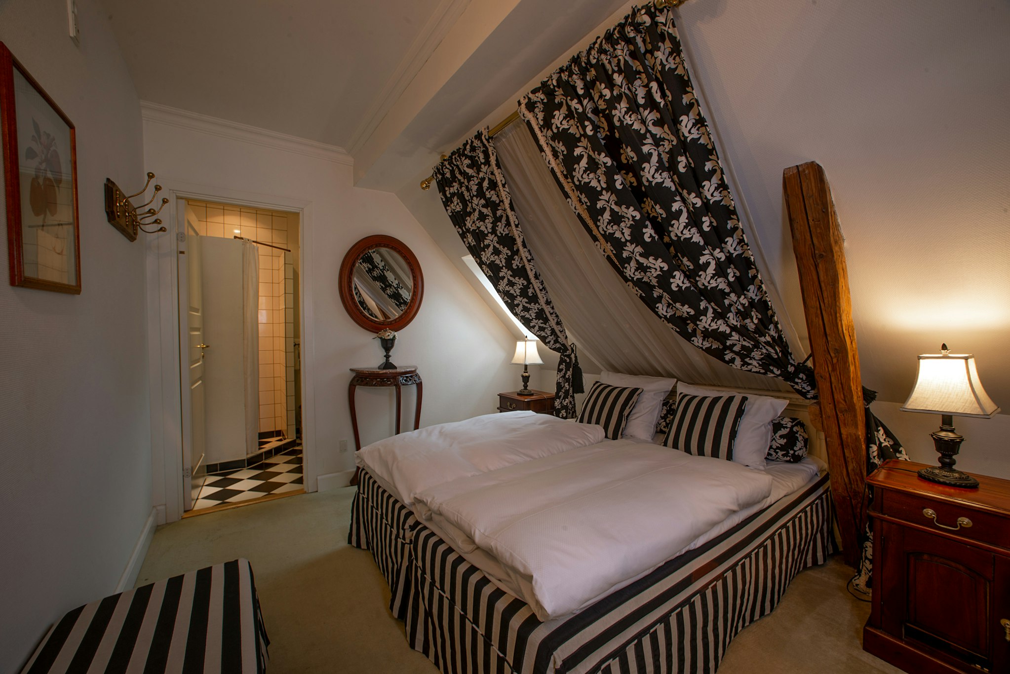Sauntehus Slotshoteler 6/28