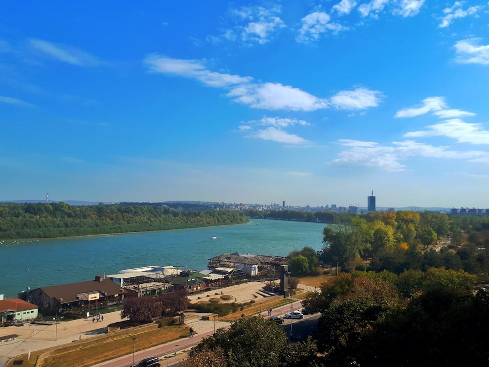 Garni Hotel Jugoslavija 56/62