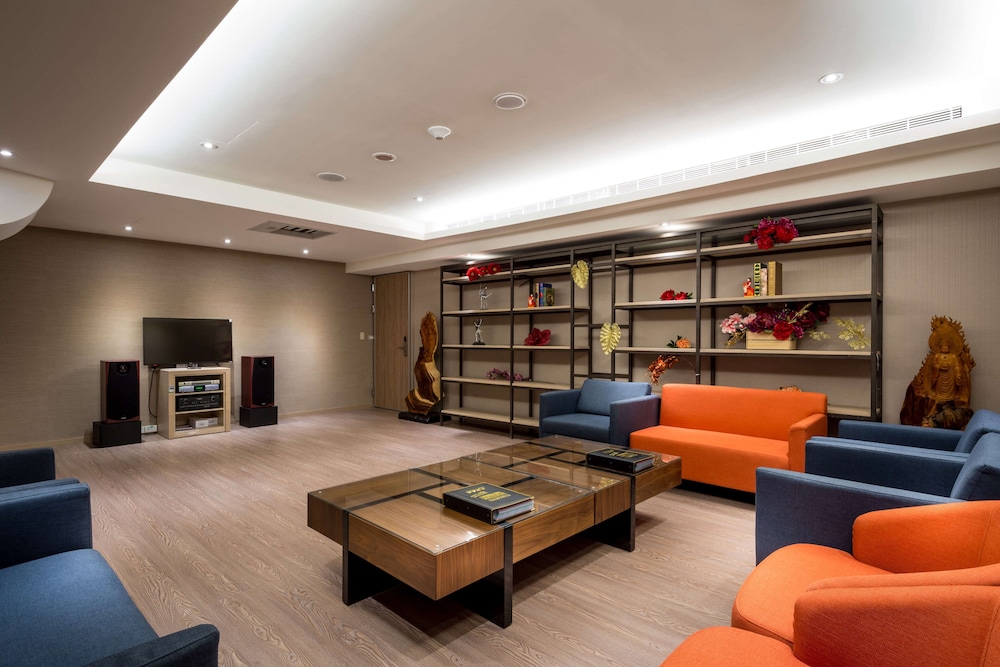 Full Kind Hotel 33/41