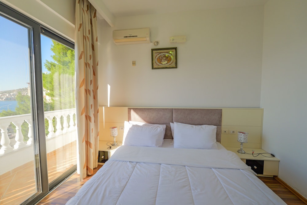 Hotel Iliria Sarande 28/67