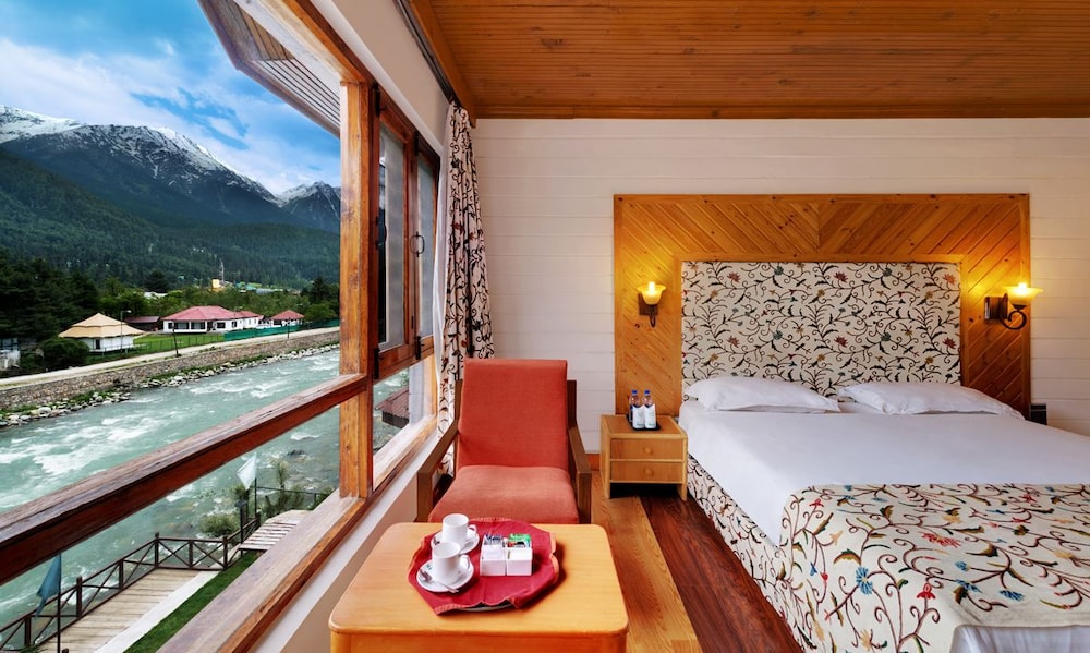 HEEVAN HOTEL 19/50