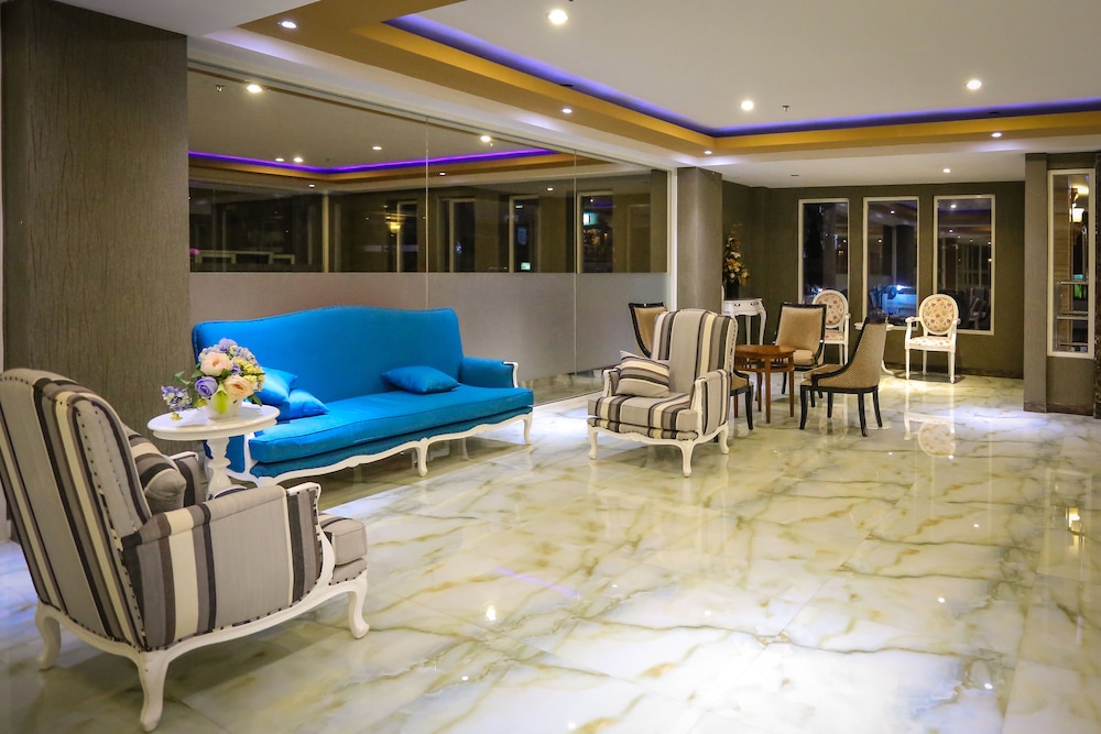 Sylvia Hotel Premier Kupang 45/57