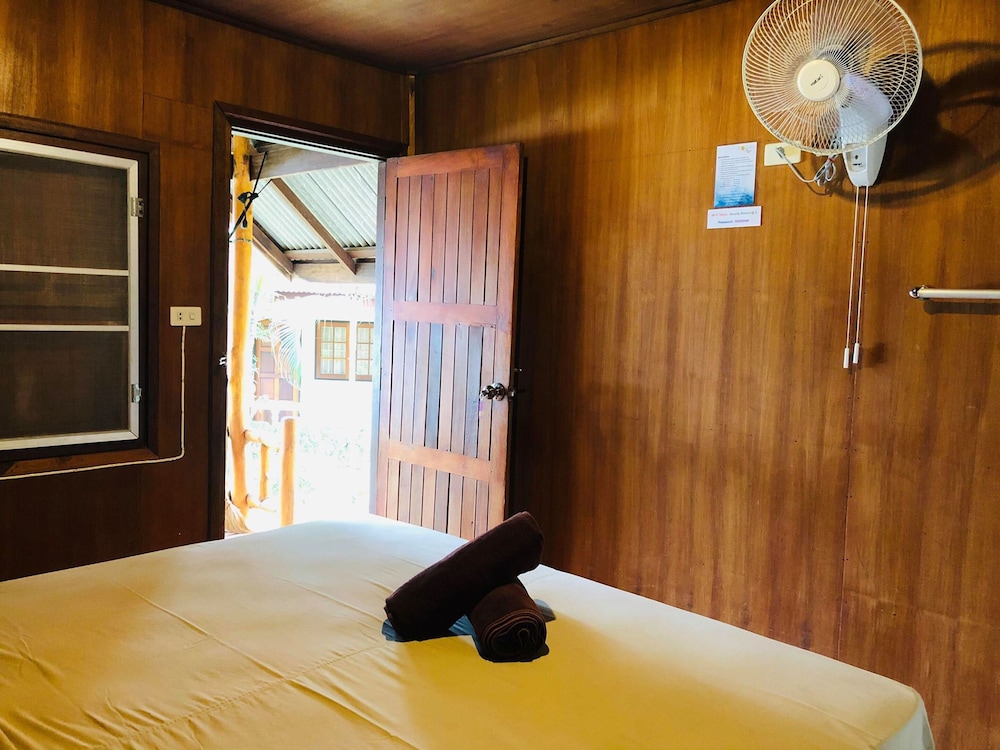 Bounty Resort 33/74