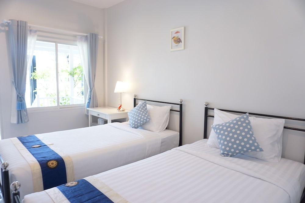 The White Village Ranong Resort 4/22