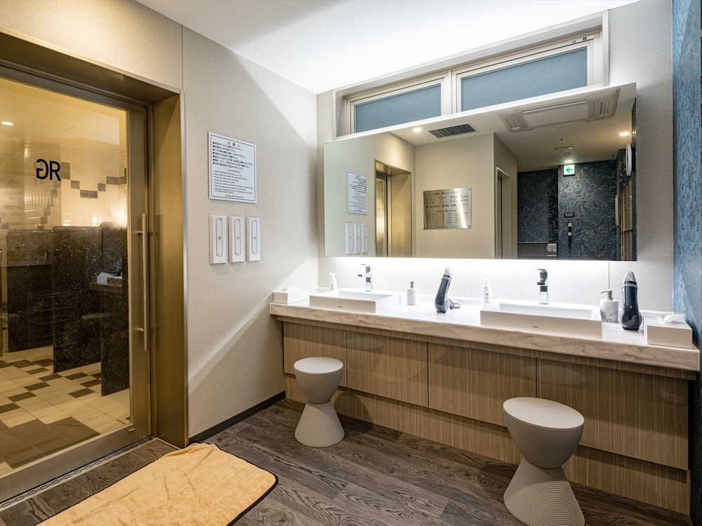 Green Rich Hotel Kobe Sannomiya (Artificial hot spring Futamata Yunohana) 50/50