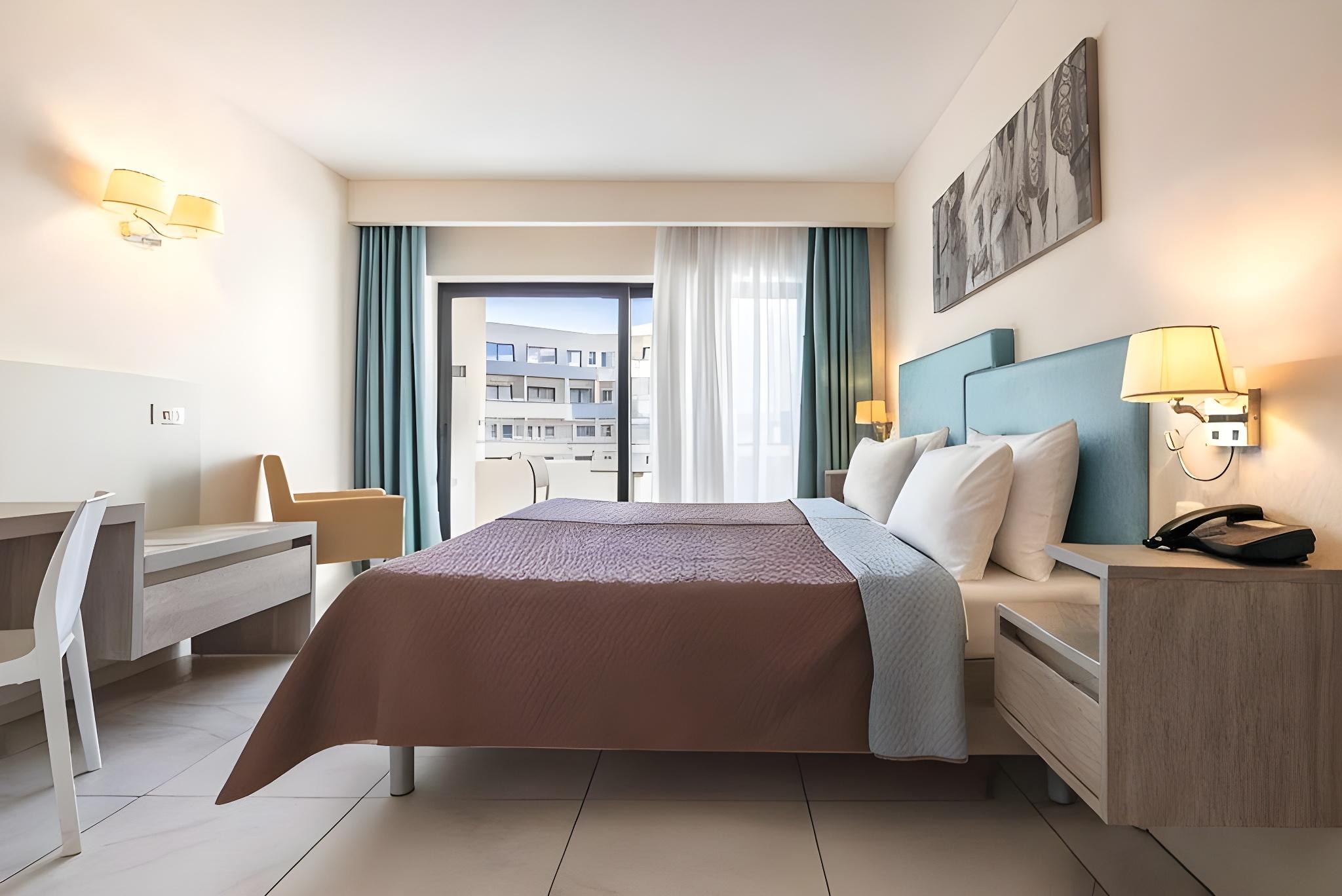Pool, Junior Suite, Double Bed, Balcony or Terrace