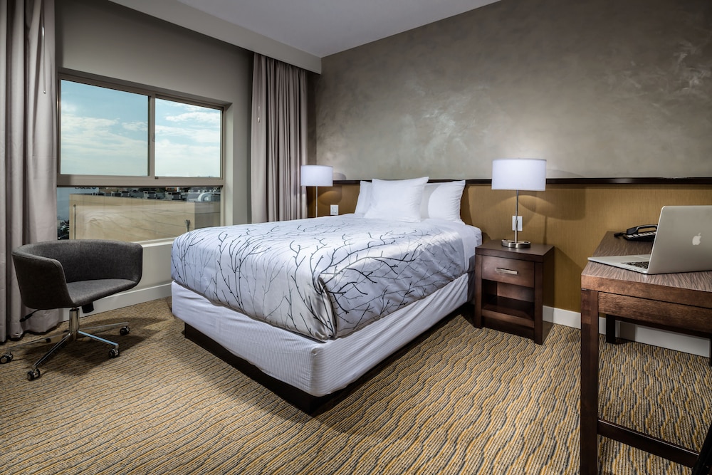 CONNECTING, STANDARD, 2 DOUBLE BEDS
