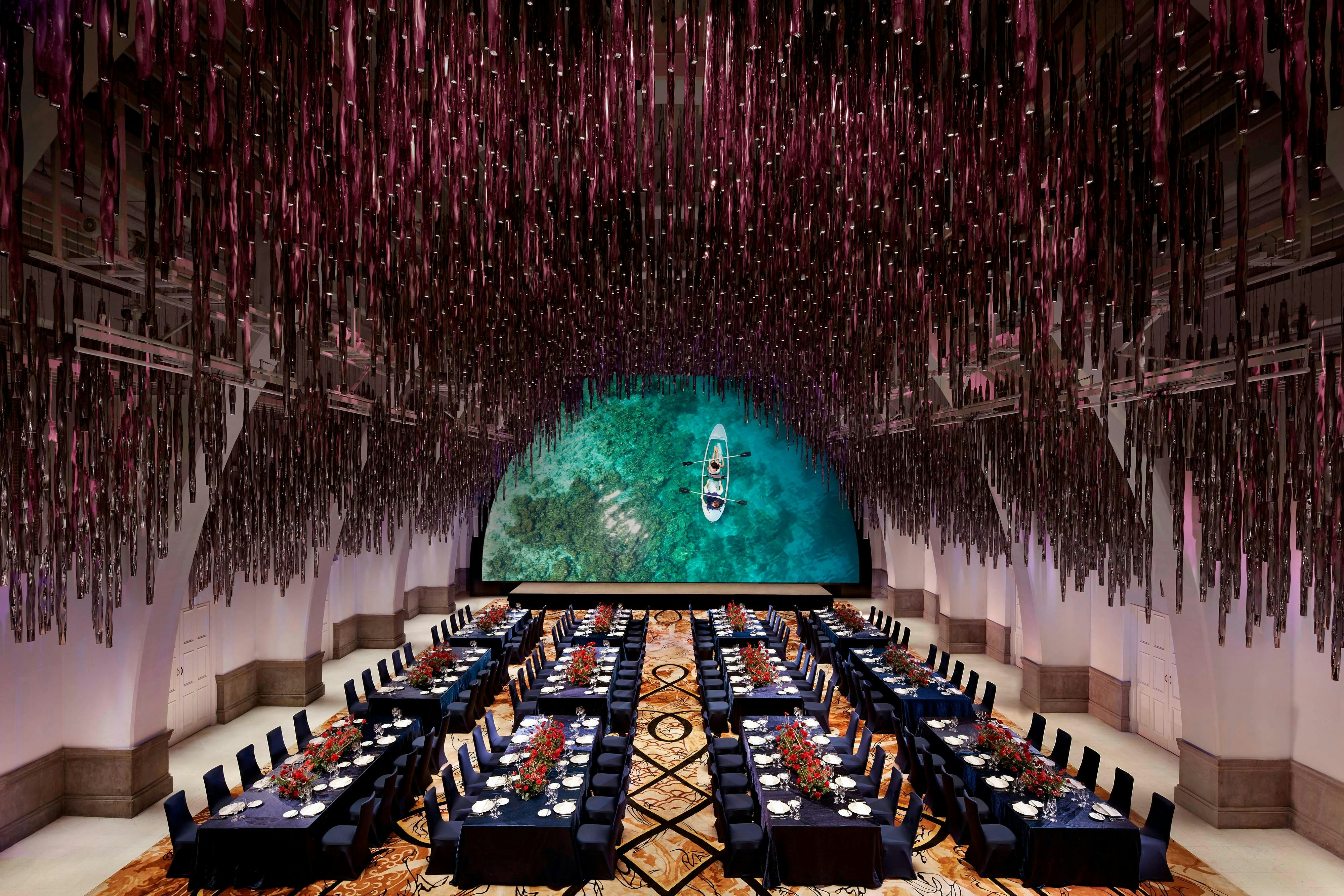 JW MARRIOTT HOTEL SINGAPORE SOUTH BEACH 72/73
